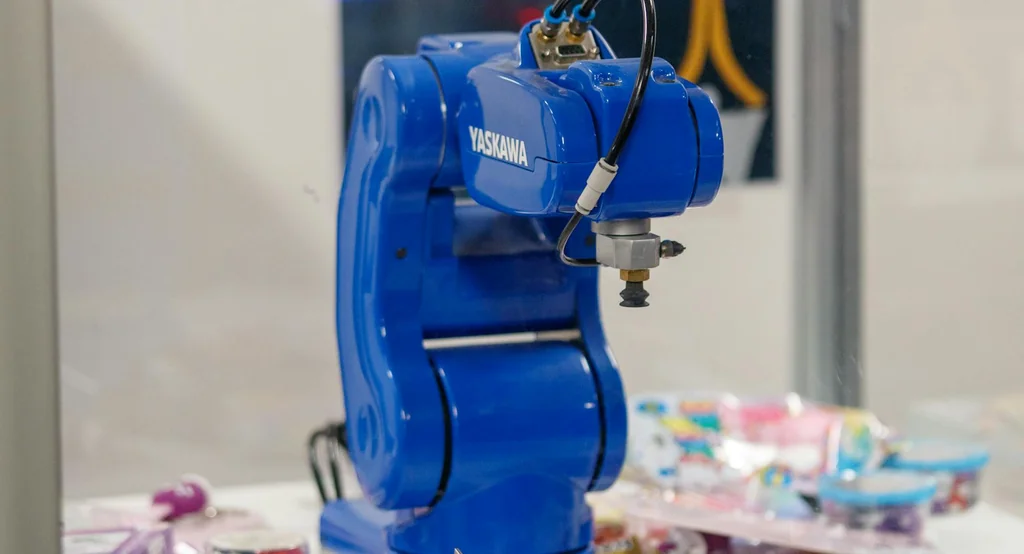 CADSharp robotic cell olp development RoboDK and KUKA.Sim Robotic Offline Programming from CADSharp